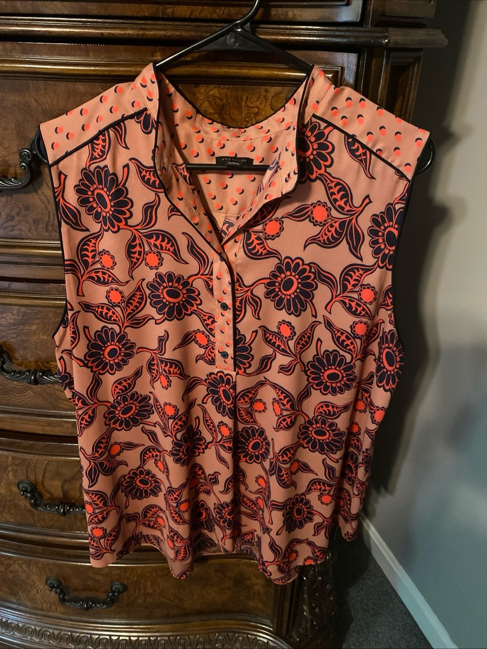 Ann Taylor sleeveless floral blouse